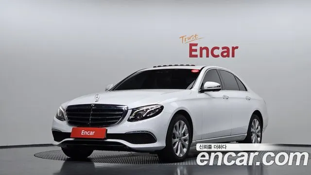 Mercedes-Benz E- W213 E300 4MATIC Exclusive