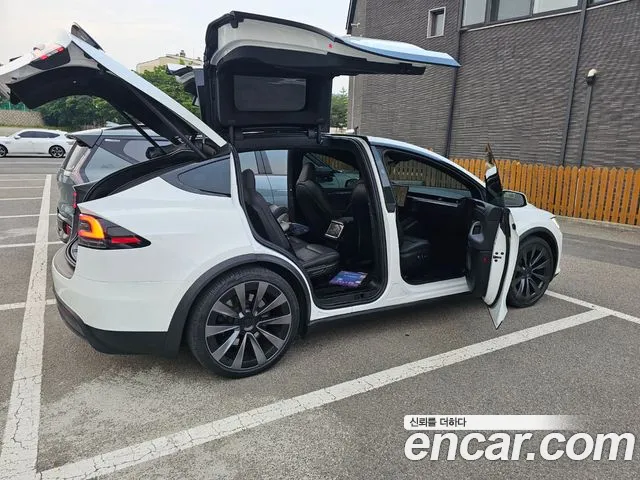 Tesla X