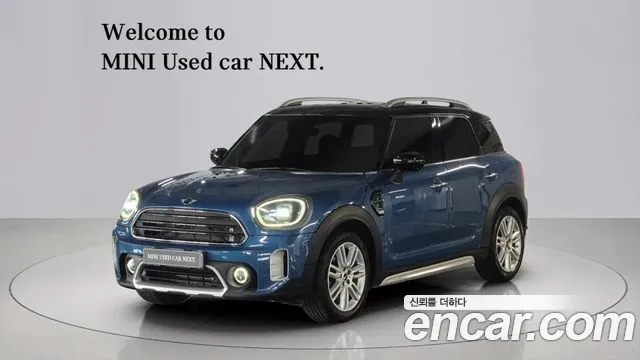 MINI Cooper Countryman 2