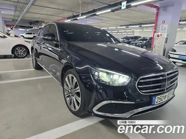 Mercedes-Benz E- W213 E300e 4MATIC Exclusive
