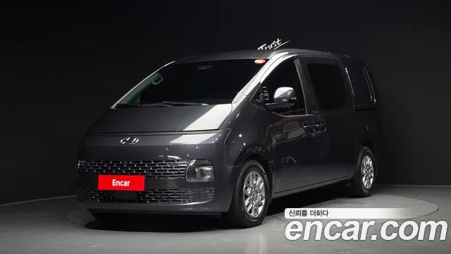 Hyundai Staria 5