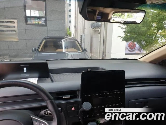 Hyundai Staria 11