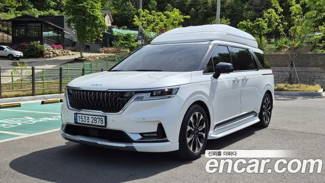 Kia Carnival 4 Gasoline 7