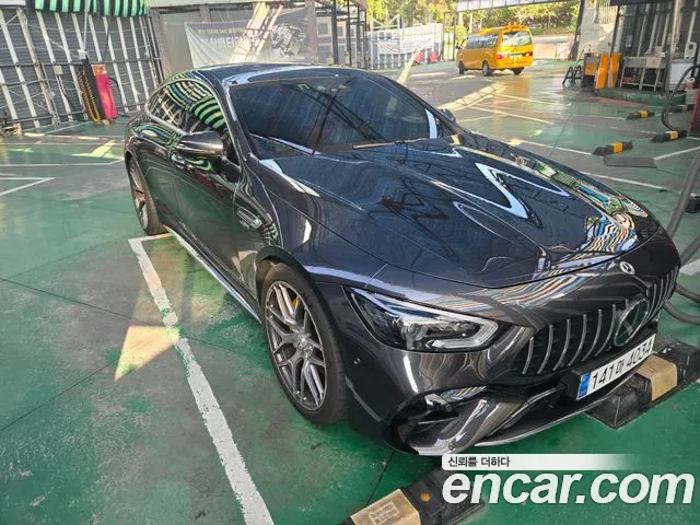 Mercedes-Benz AMG GT 4 43 4MATIC+