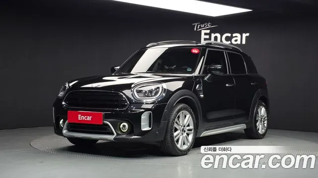 MINI Cooper Countryman 2