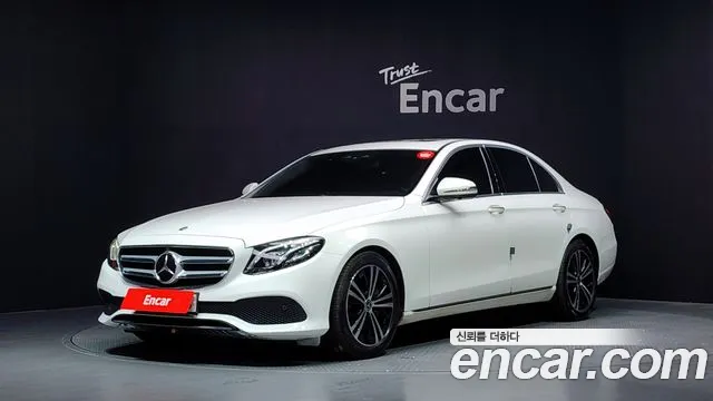 Mercedes-Benz E- W213 E300