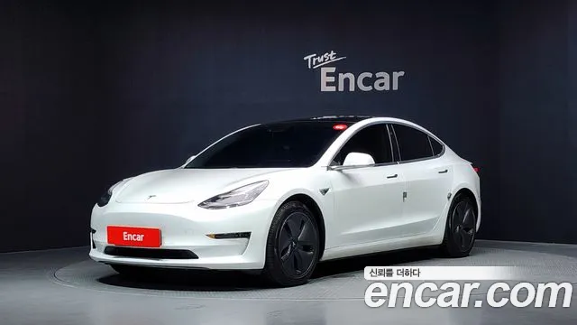 Tesla 3 RWD
