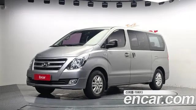 Hyundai Grand Starex 12