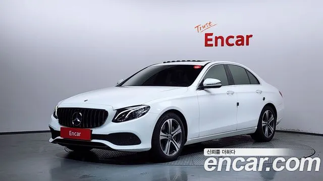 Mercedes-Benz E- W213 E300