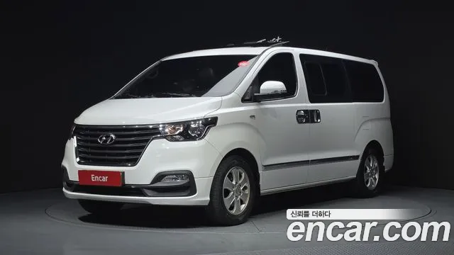 Hyundai The New Grand Starex 11