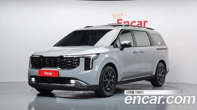 Kia The New Carnival 4 HEV 9