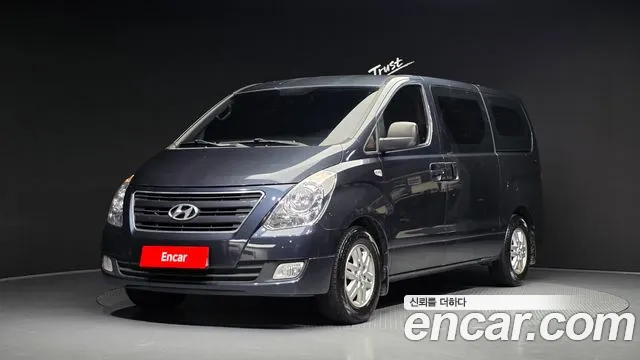 Hyundai Grand Starex 3