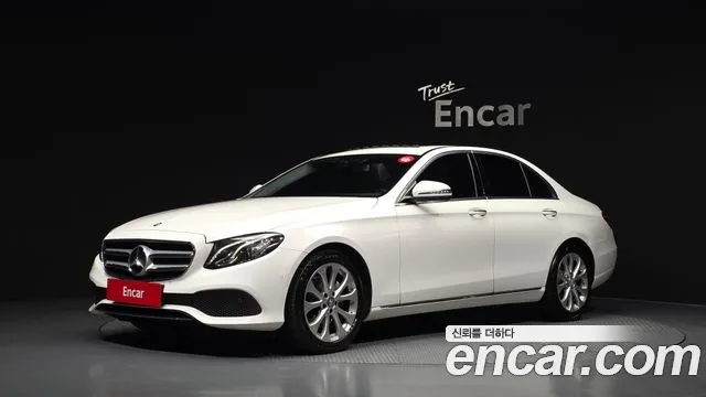 Mercedes-Benz E- W213 E200