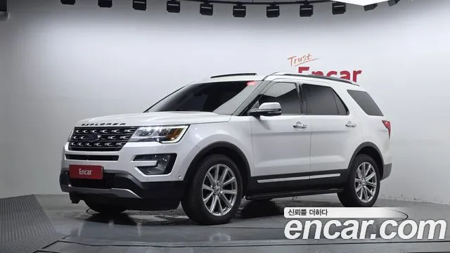 Ford Explorer 2.3 Limited 4WD 5