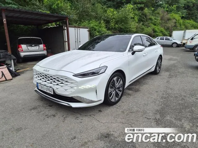 Kia K8 Hybrid Noblesse