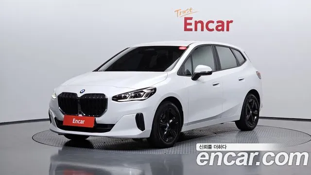 BMW 2 (U06) 220i