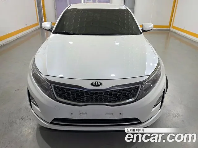 Kia K5 Hybrid
