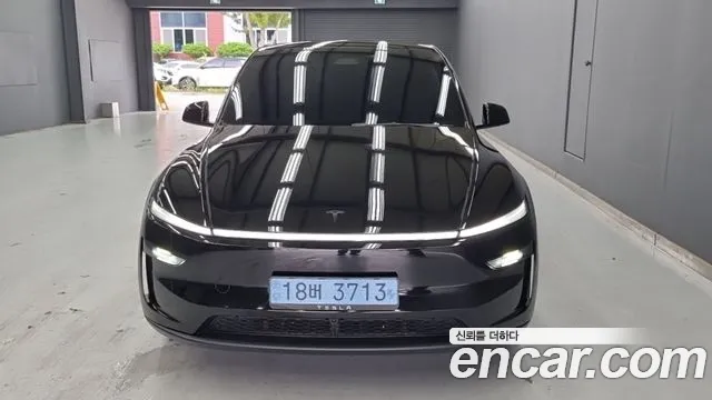Tesla Y RWD