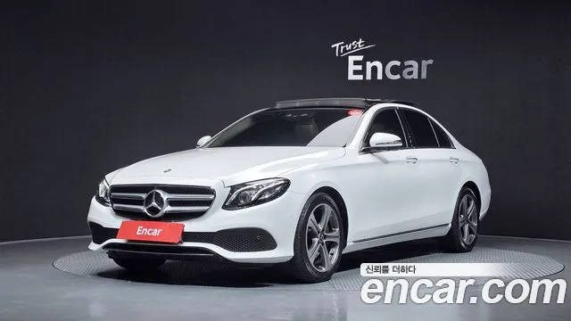 Mercedes-Benz E- W213 E300 4MATIC