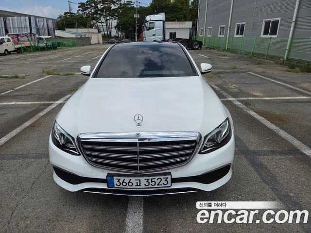 Mercedes-Benz E- W213 E220d