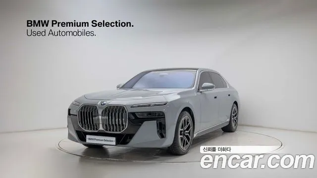 BMW 7 (G70) 740i xDrive M