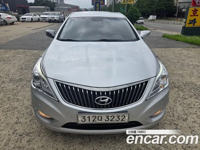 Hyundai Grandeur HG HG240