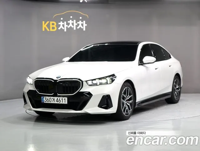BMW 5 (G60) 520i