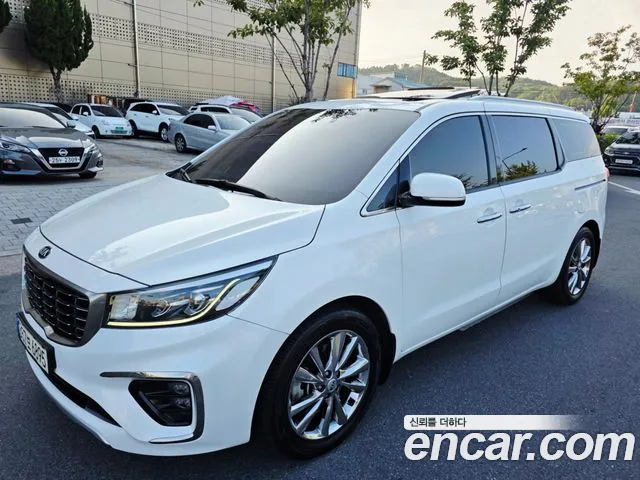 Kia The New Carnival 9 Noblesse