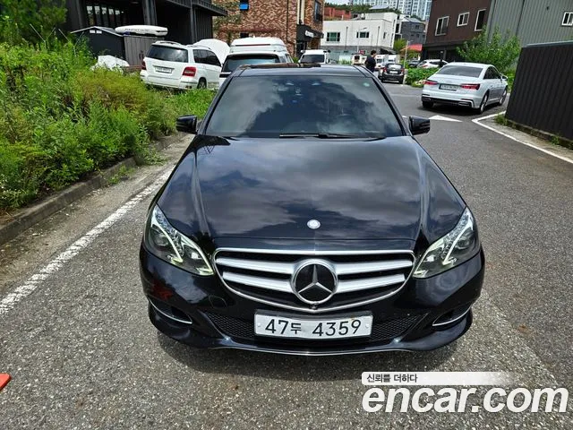 Mercedes-Benz E- W212 E400 4MATIC