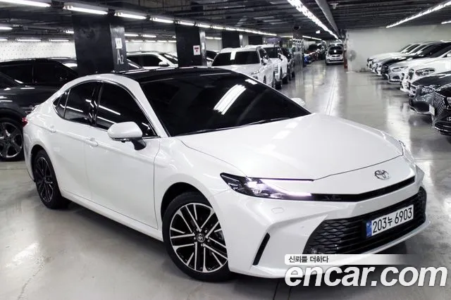 Toyota Camry (XV80) 2.5 XLE Premium Hybrid