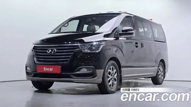 Hyundai The New Grand Starex 9 Premium