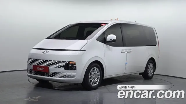 Hyundai Staria 4WD 11