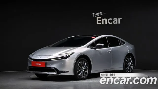 Toyota Prius 5 2.0 XLE