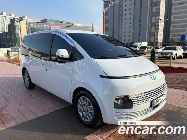 Hyundai Staria L3.5 5