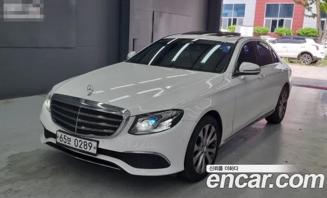 Mercedes-Benz E- W213 E220d Exclusive