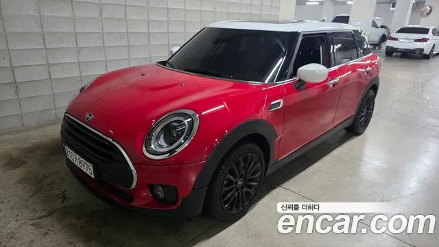 MINI Cooper Clubman Base 2