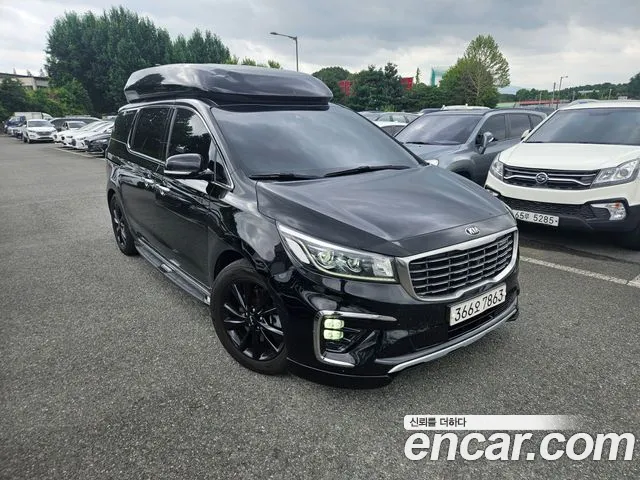Kia The New Carnival 9 Noblesse
