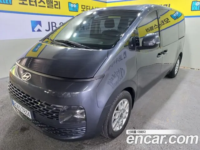 Hyundai Staria 5