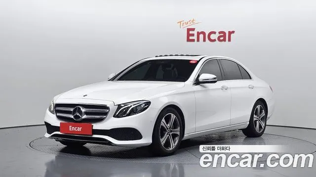 Mercedes-Benz E- W213 E300