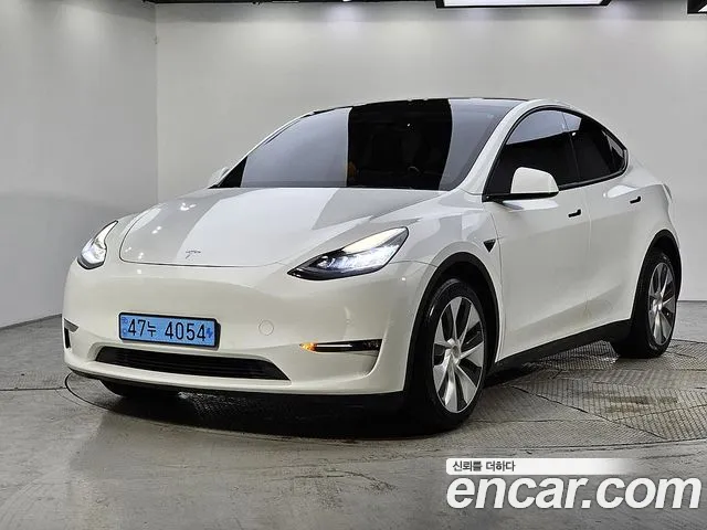 Tesla Model Y AWD