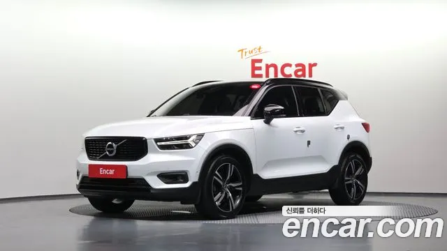 Volvo XC40 T4 R-