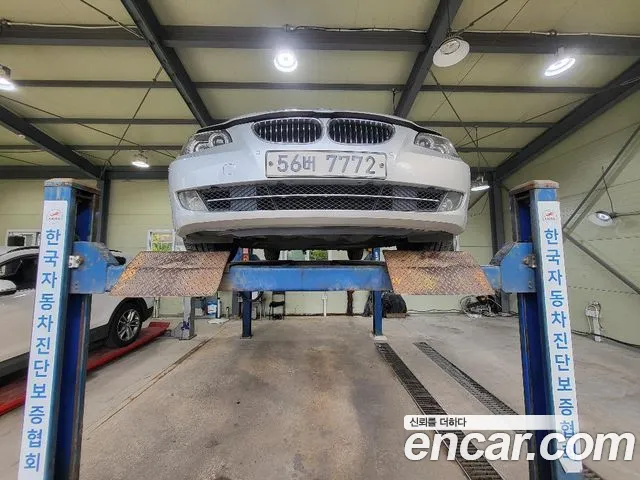 BMW 5 Series (E60) 528 i