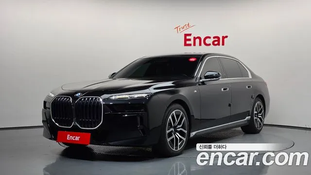 BMW 7 Series (G70) 740 i sDrive M Sport