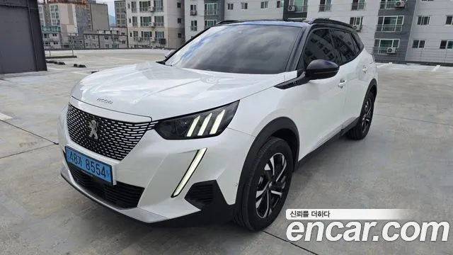 Peugeot e-2008 2 generation EV GT
