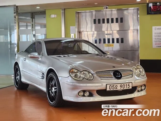 Mercedes-Benz SL- SL500 R230