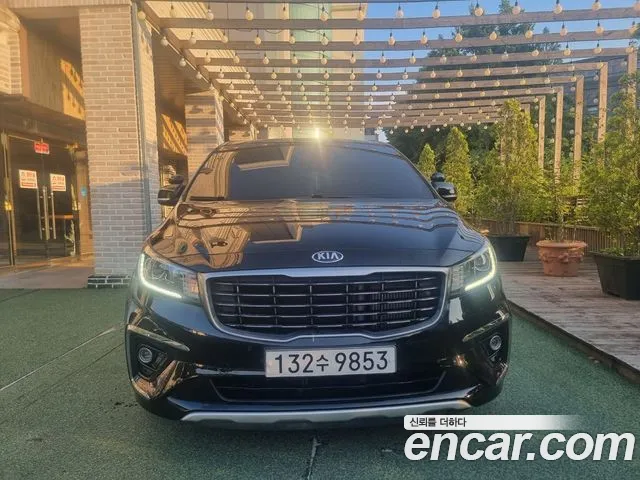 Kia The New Carnival 9 Prestige