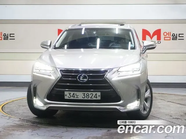 Lexus NX300h