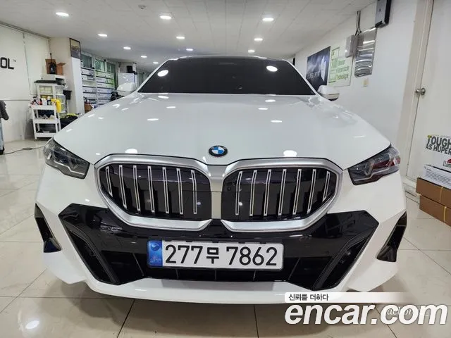 BMW 5 (G60) 520i M