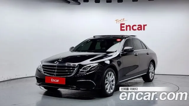 Mercedes-Benz E- W213 E300 4MATIC Exclusive