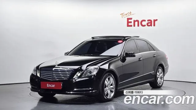 Mercedes-Benz E- W212 E300